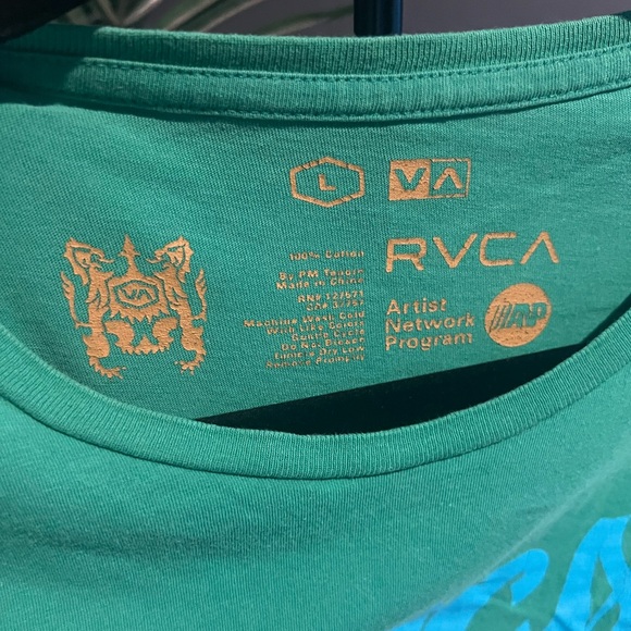 RVCA- Men's Vintage Short Sleeve T-Shirt: - Picture 2 of 4